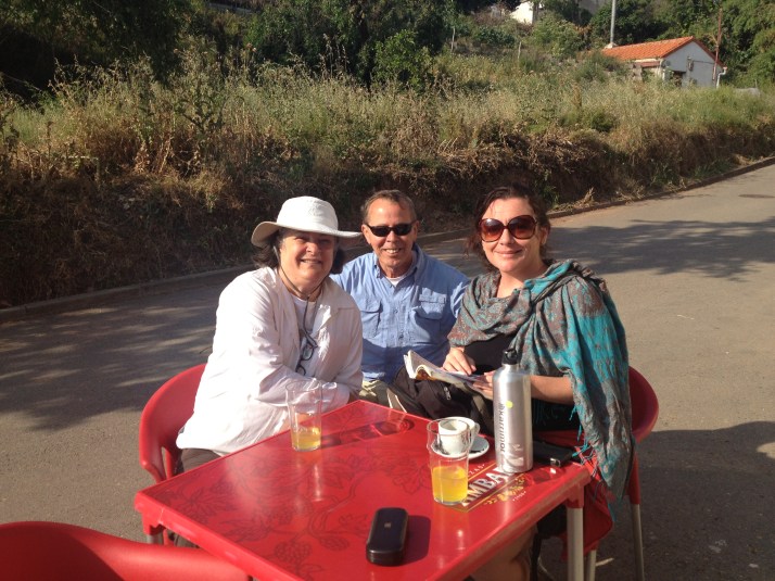 Taking a break for a Cafe Con Leche with our Irish friend